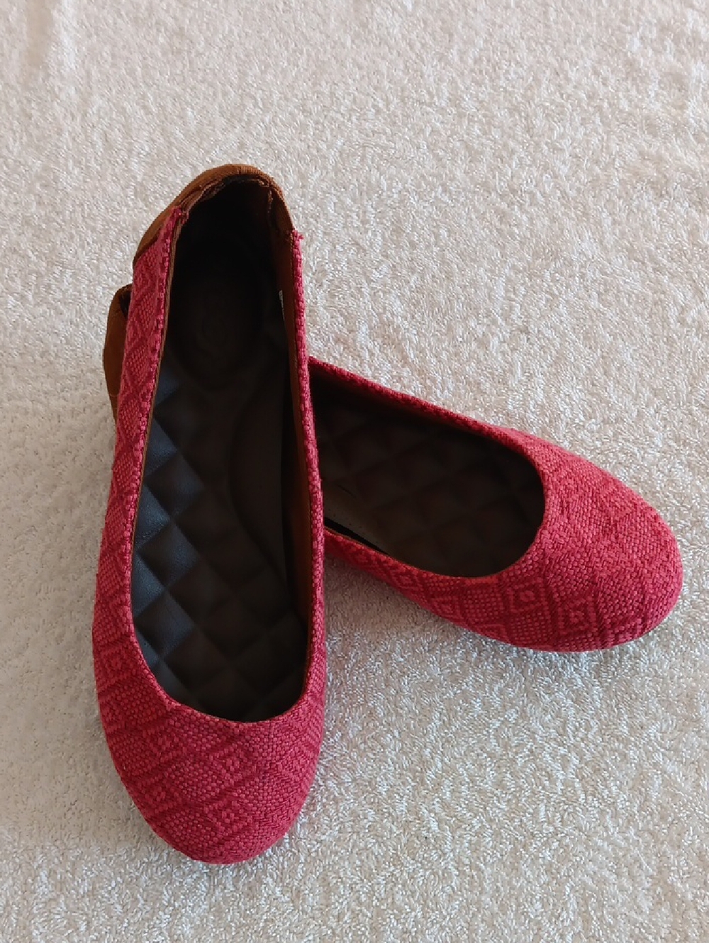 NWOT Reef Comfort Ballet Flats